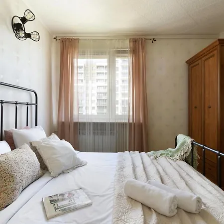 Elite By The Ii Appartement